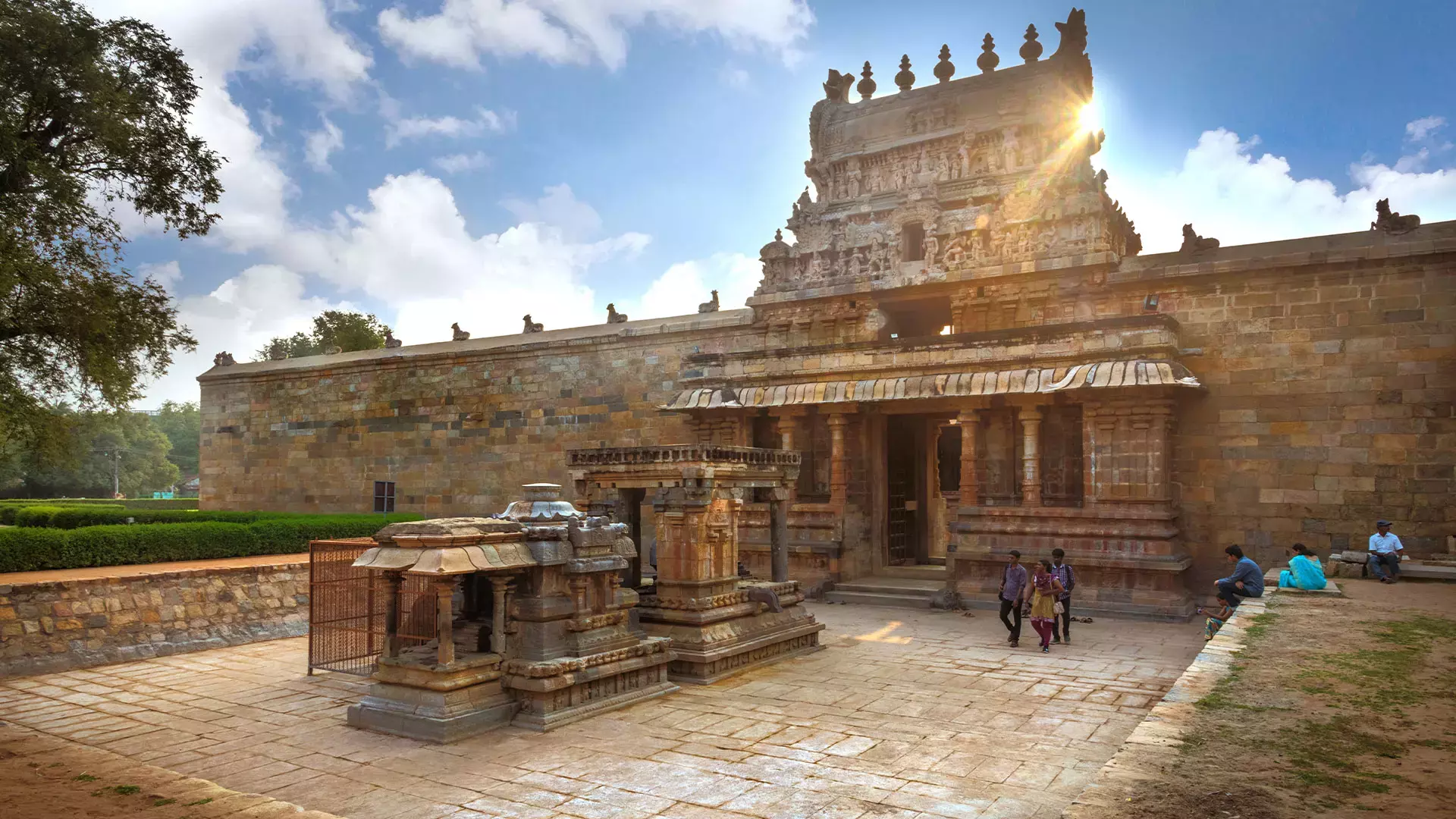 airavatesvara-temple-1654590752_541a0582f2c9f6d5530a